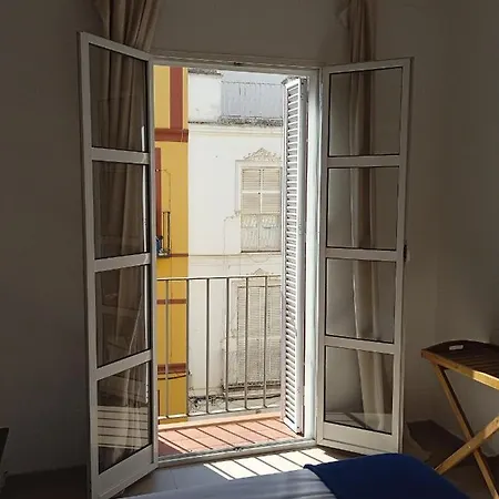 Casco Antiguo Exterior Unico En Segunda Planta En Un Edificio De De Dos Plantas Apartament